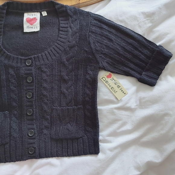 ✨🆕 Y2K Black Short Sleeve Knit Cardigan - Picture 2 of 7